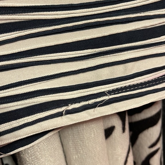 Stripe skirt - Picture 2 of 3